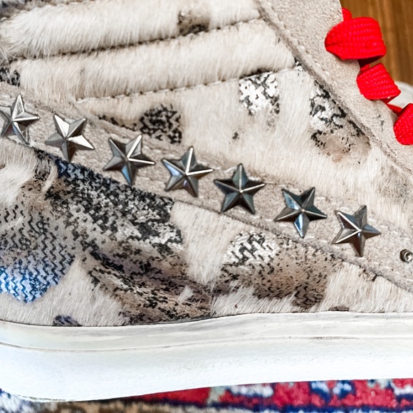 Steve Madden Hightop Sneakers - Picture 9 of 9